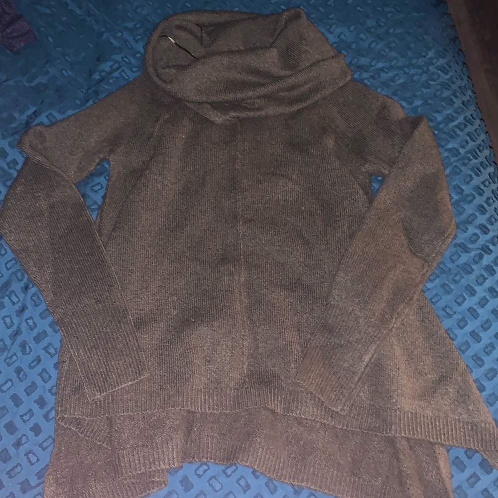 Turtleneck forest green sweater